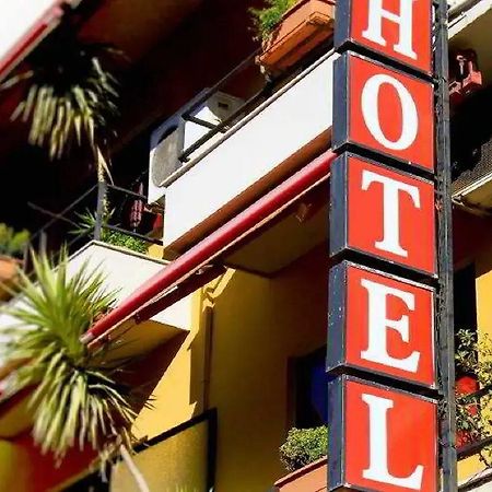 Lugano Hotel Tirana Kültér fotó